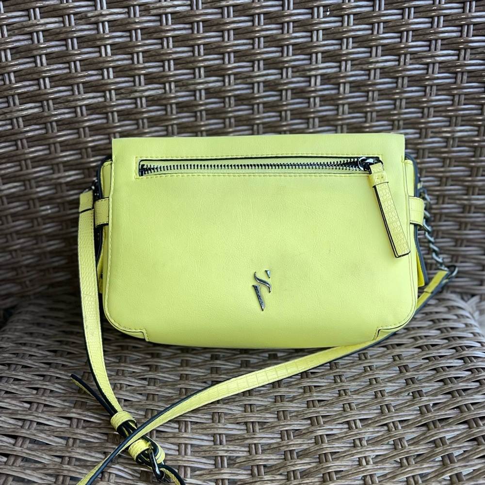 Yellow Simply Vera Wang Cross Body Bag
